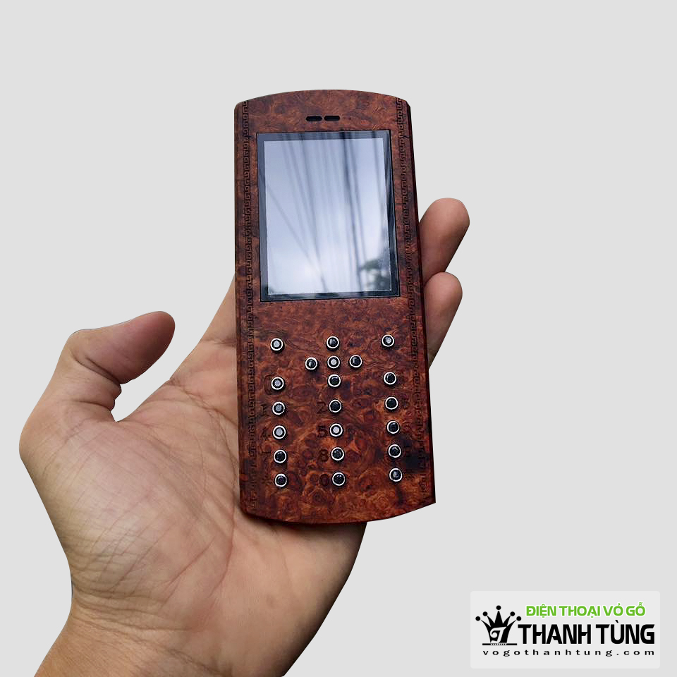 Trên tay vỏ gỗ nokia 230 gỗ nu hương rất đẹp đẳng cấp