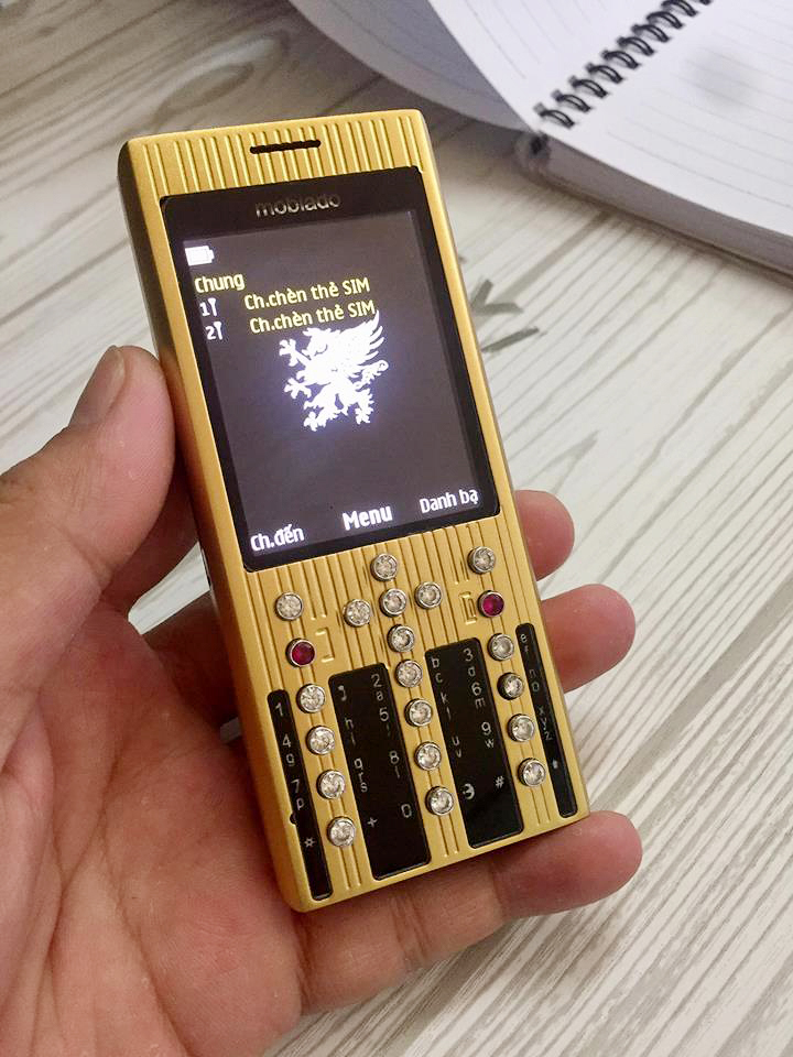 Trên tay phiên bản mobiado 3AF giá rẻ tại Vỏ gỗ Thanh Tùng