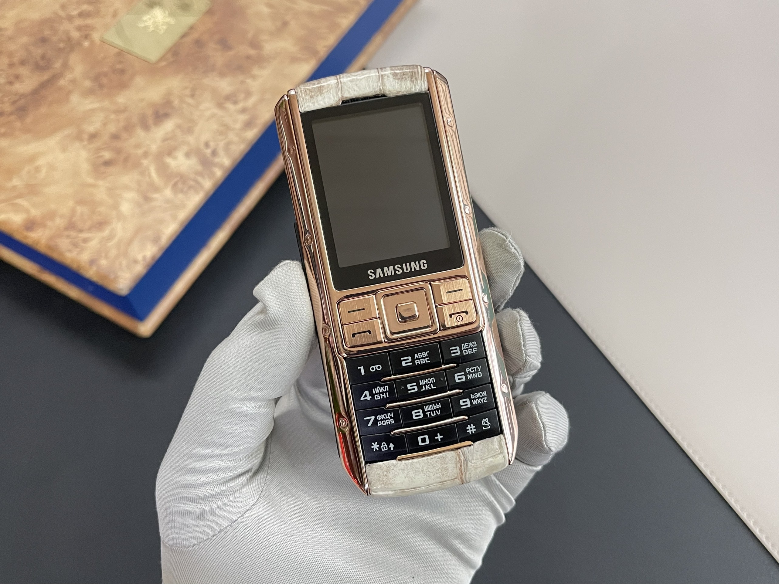Samsung Ego điện thoại chống nghe lén Trên tay Samsung Ego S9402 mạ vàng hồng